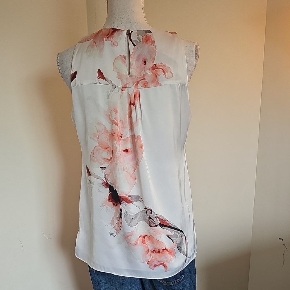WHBM Floral Sleeveless Women's Top - White and Peach - Picture 4 of 6